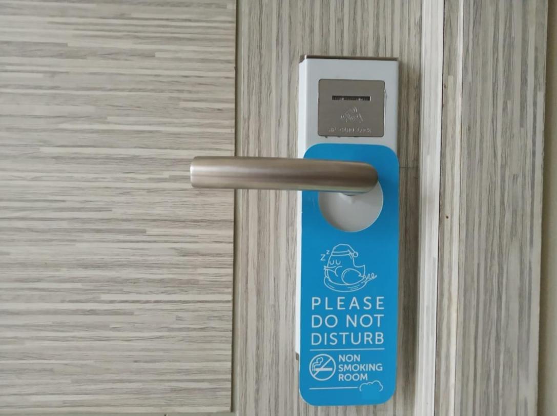 Cozrooms Near Mrt, Plaza Indonesia, And Grand Indonesia Джакарта Екстериор снимка