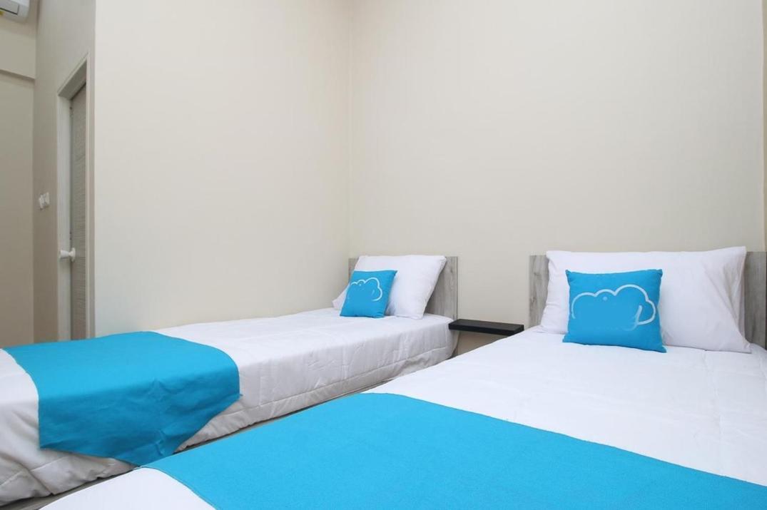 Cozrooms Near Mrt, Plaza Indonesia, And Grand Indonesia Джакарта Екстериор снимка