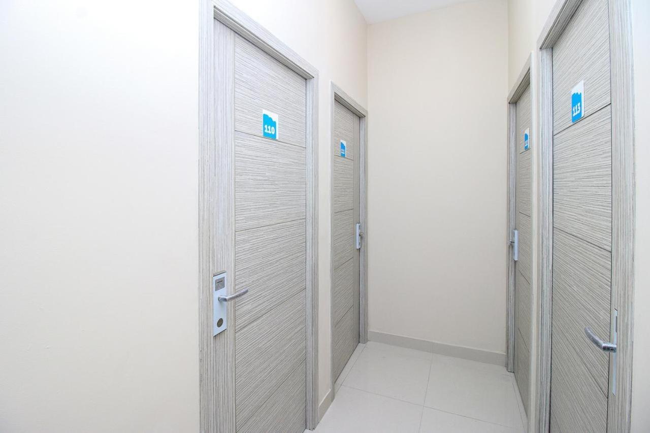 Cozrooms Near Mrt, Plaza Indonesia, And Grand Indonesia Джакарта Екстериор снимка